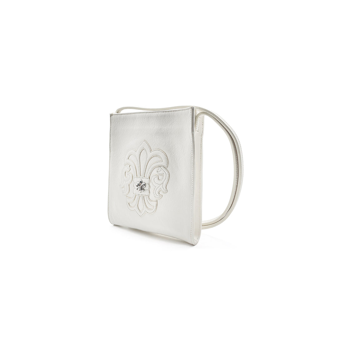 크롬하츠 화이트 레더 실버 플루어 크로스바디 백