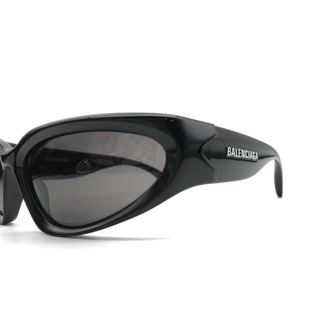 Balenciaga Swift Oval Frame Sunglasses - SHENGLI ROAD MARKET