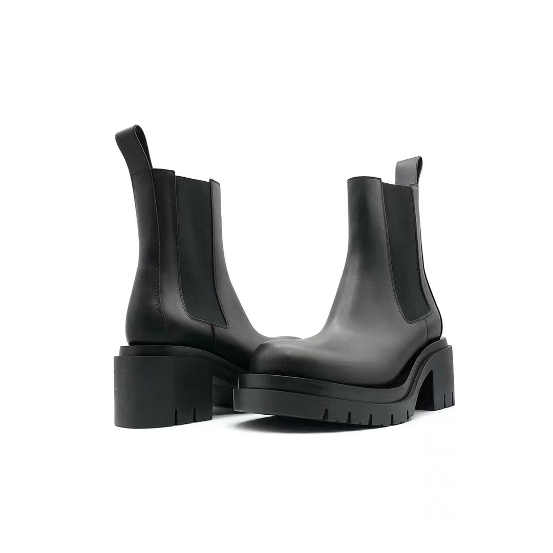 BV LUG LEATHER BOOTS