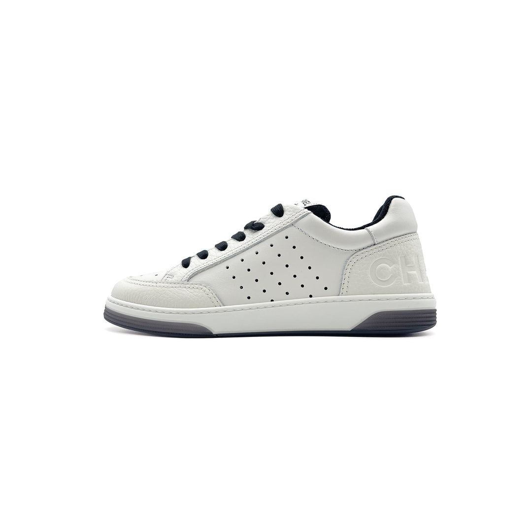 Chanel 22P Grained Calfskin CC White&Black Low Top Sneakers - SHENGLI ROAD MARKET