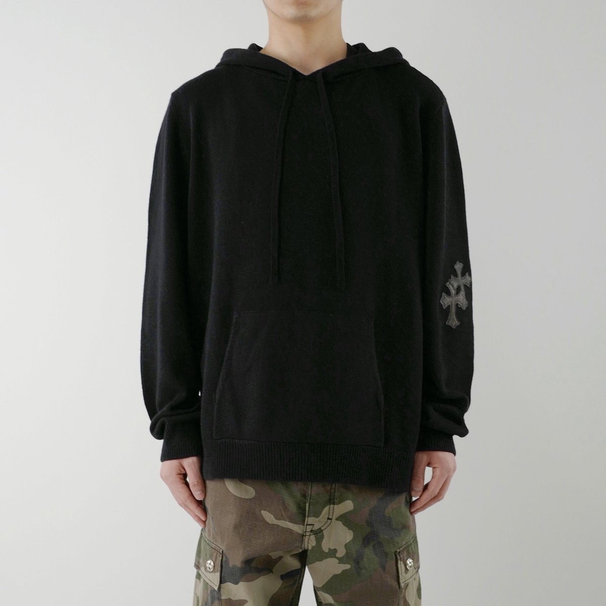 希少品♪【CHROME HEARTS】CASHMERE CROSS PATCH HOODIE Chrome Hearts Black & White Leather Triple Cross Patch