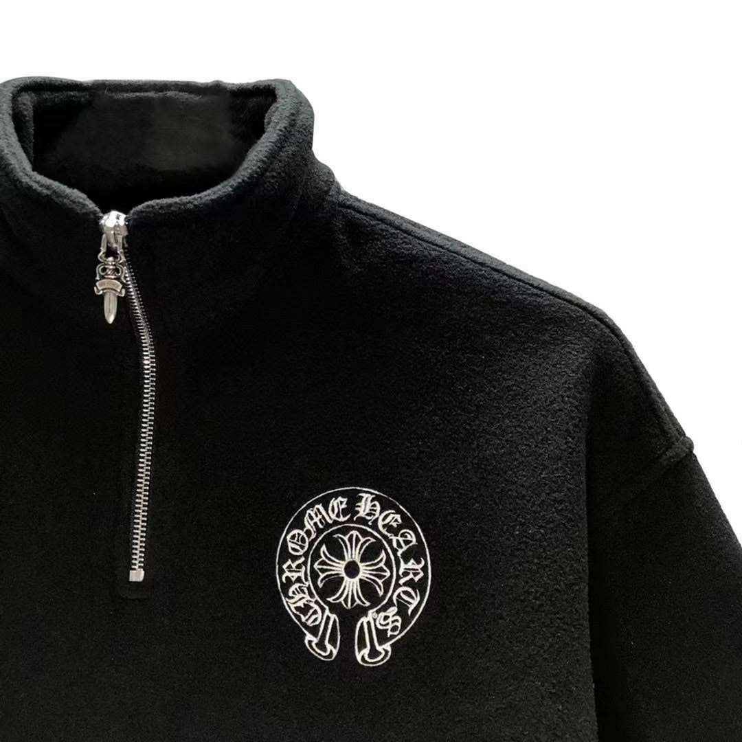 CHROME HEARTS (クロムハーツ) フリース ホースシュー ロゴ ハーフジップ クロップド スウェットシャツ シルバー ダガー付き