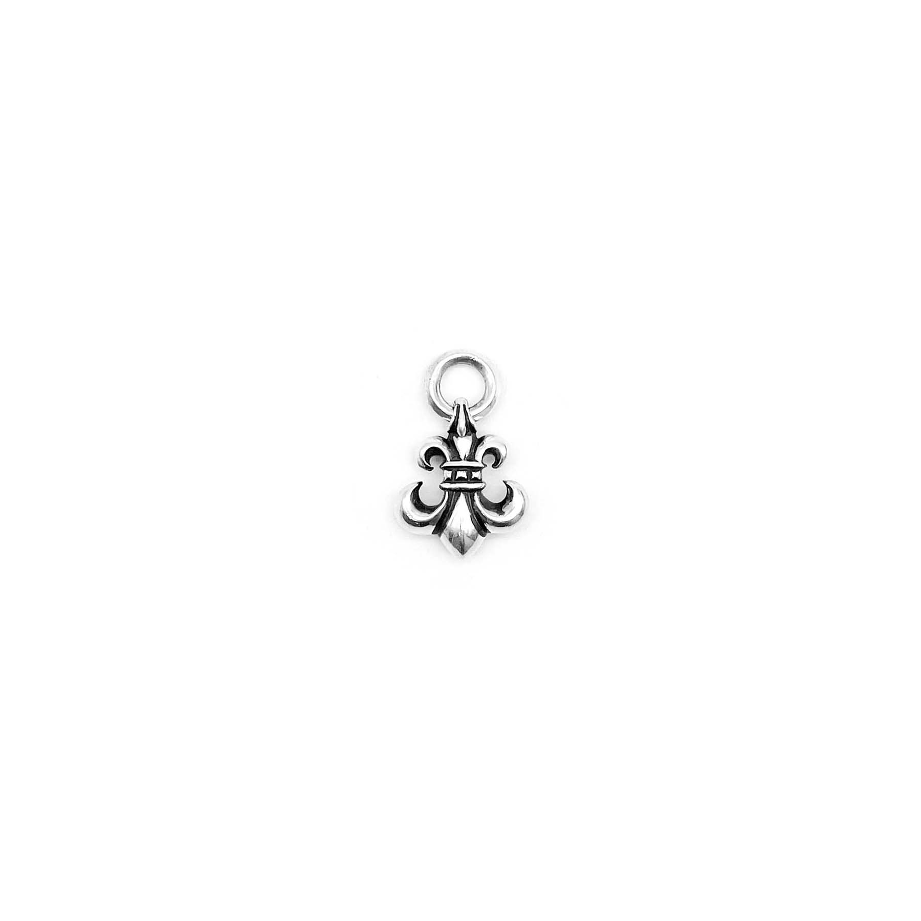 Chrome Hearts Silver Fleur Charm Pendant - SRM – SHENGLI ROAD MARKET