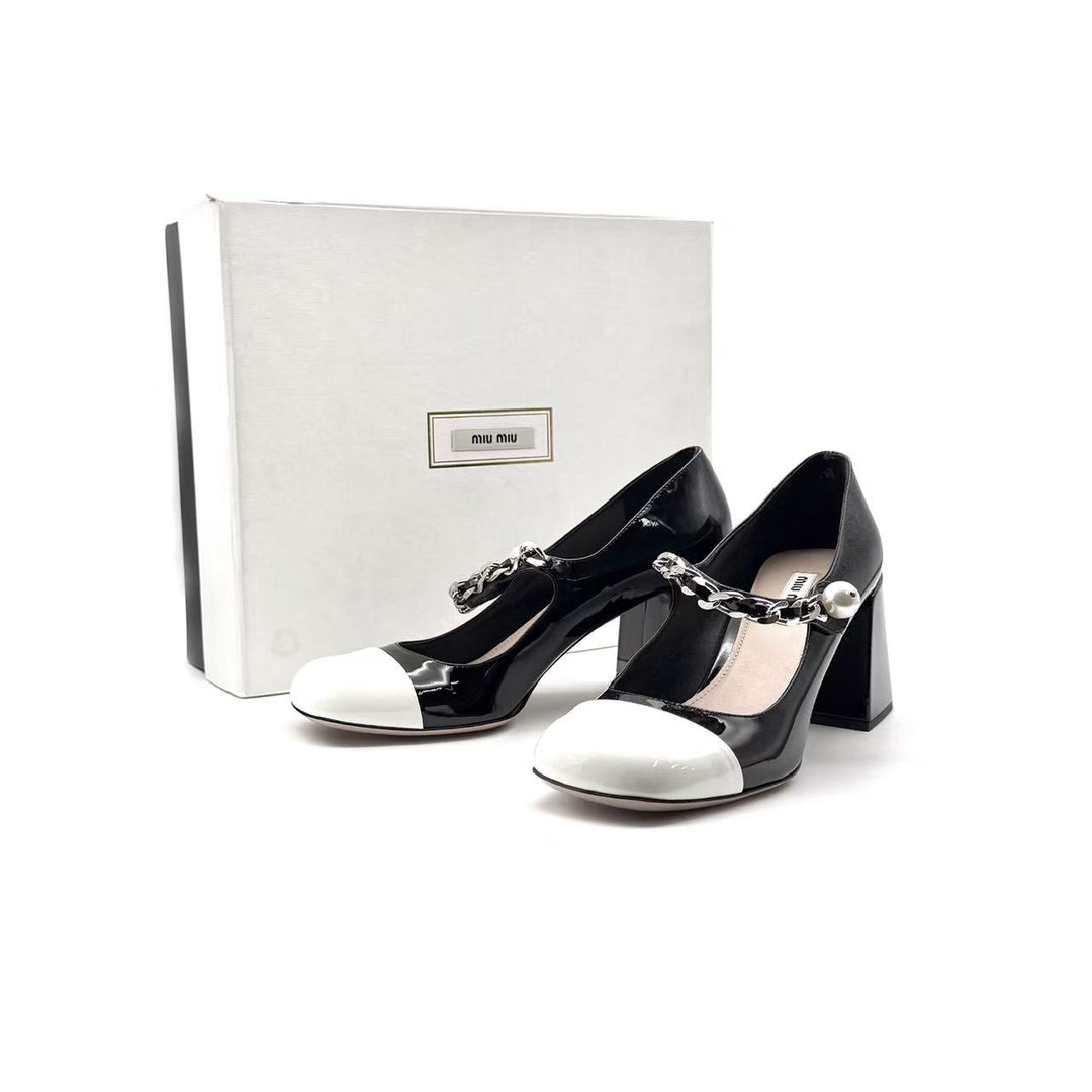 Miu Miu Mary Jane leather shoes