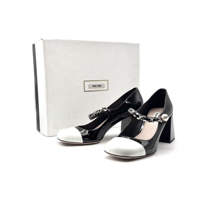Miu Miu Mary Jane leather shoes