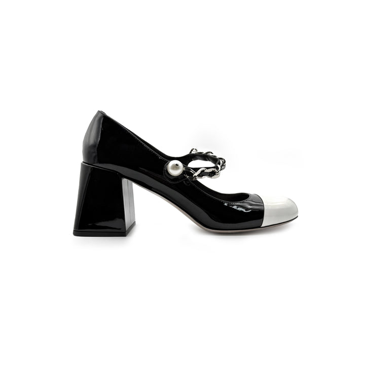 Miu Miu Mary Jane leather shoes