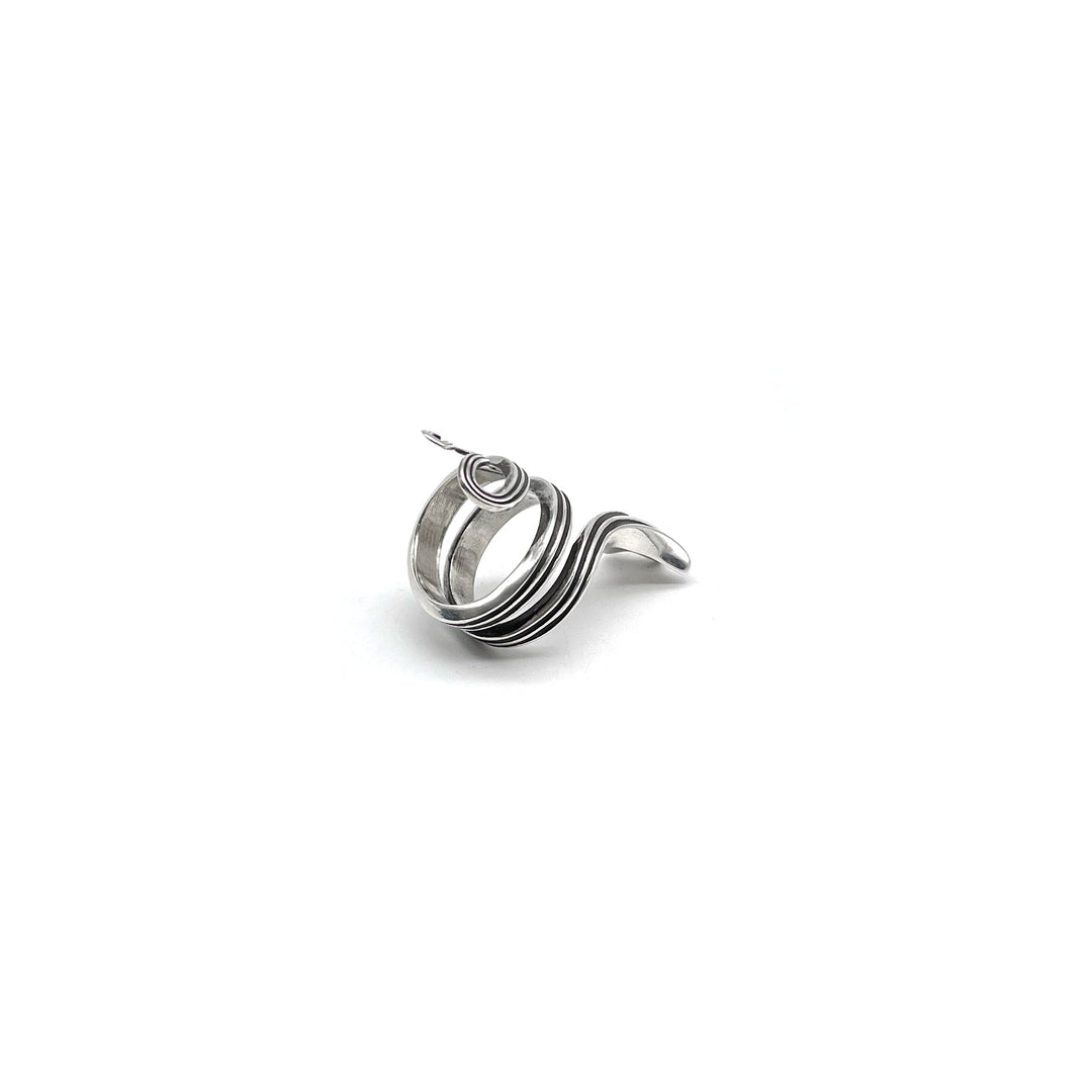 Chrome Hearts Silver Iris Serpentine Ring - SHENGLI ROAD MARKET